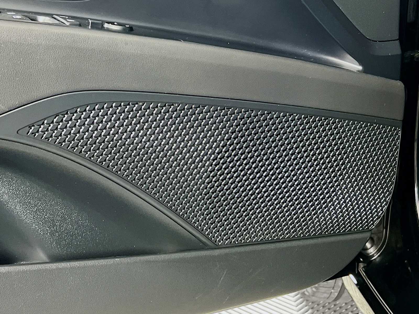 2024 Hyundai Elantra SEL Convenience photo 18