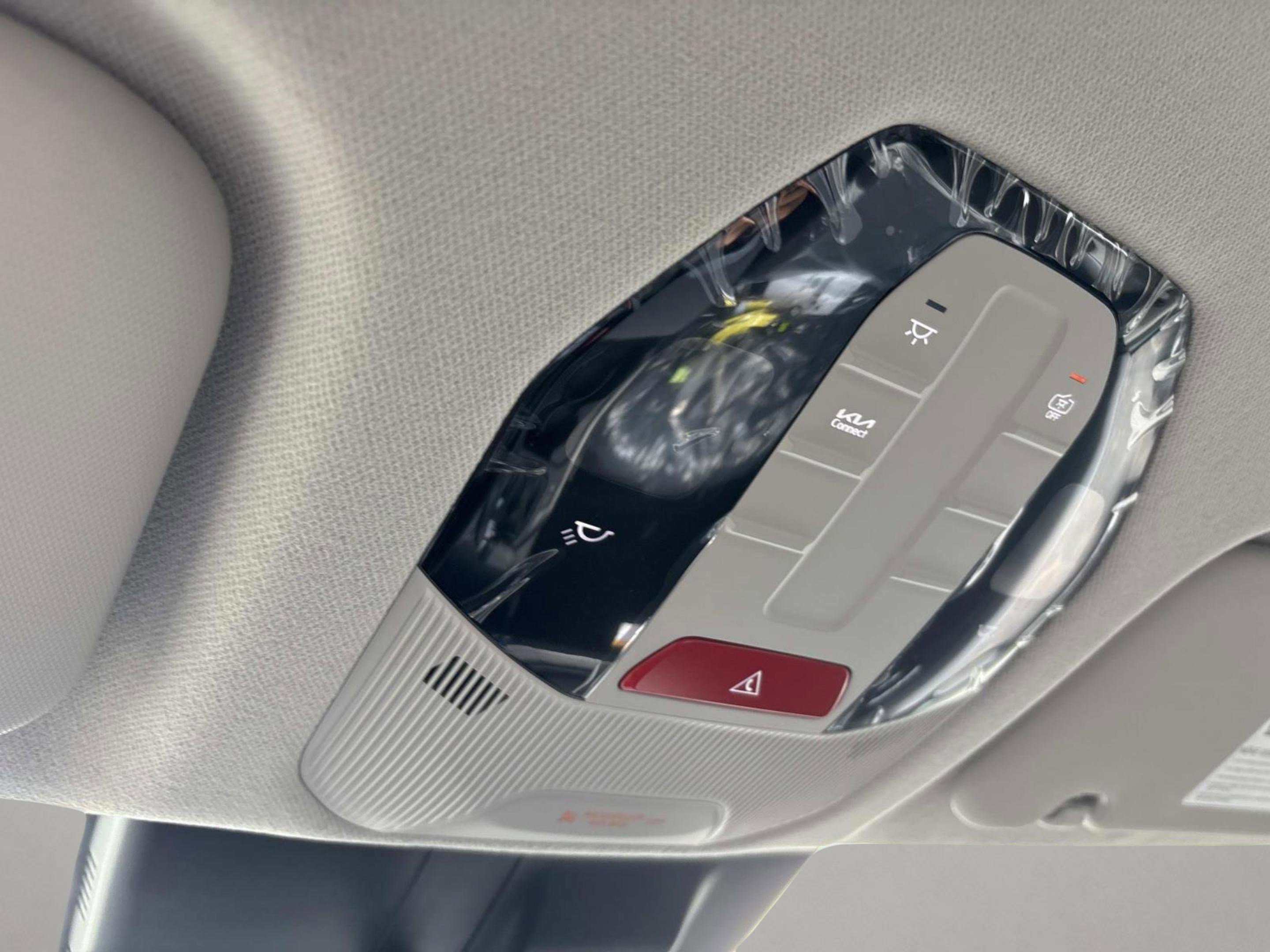 2025 Kia K4 LXS photo 24