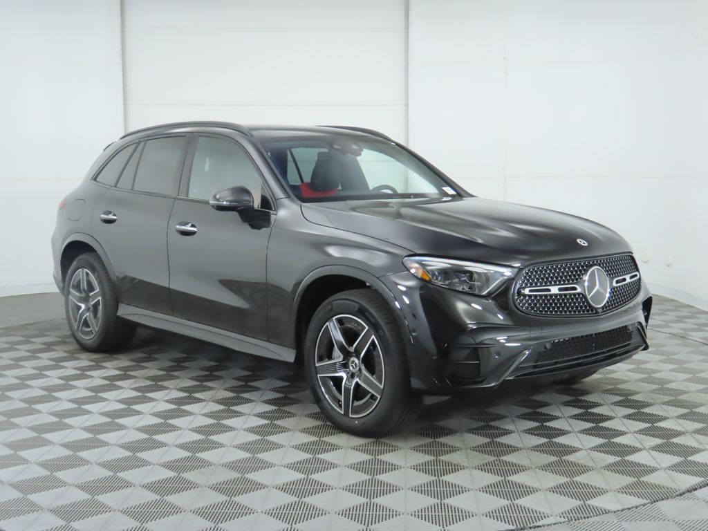 2026 Mercedes Benz GLC 300 4MATIC photo 2