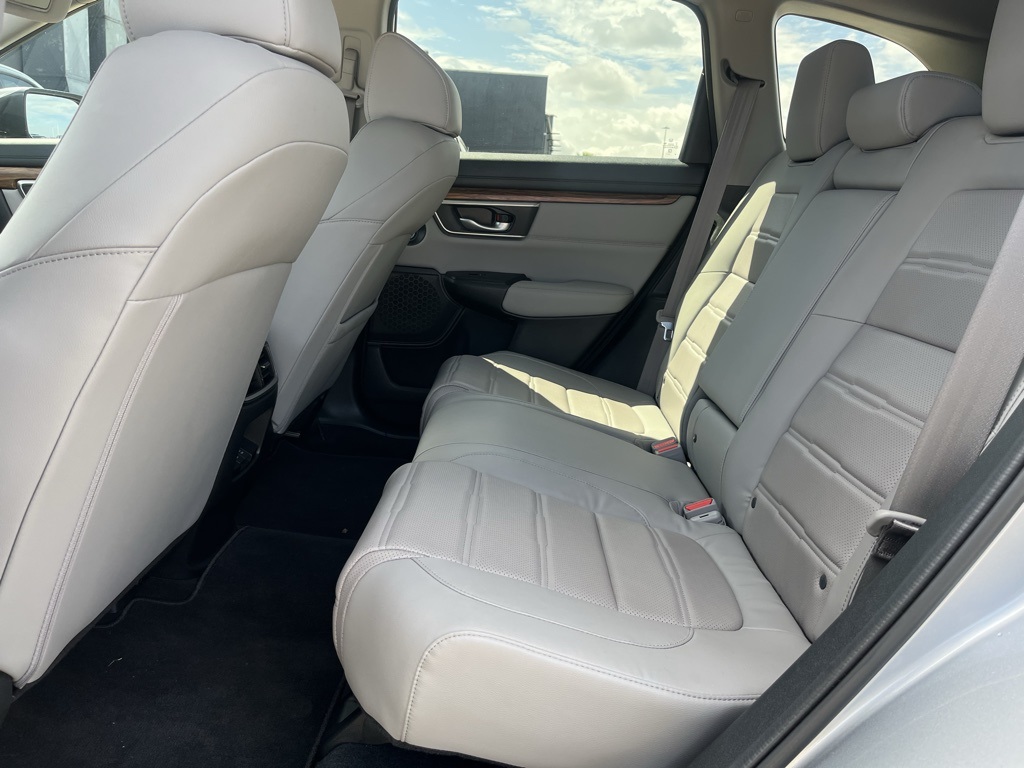 2022 Honda CR-V Hybrid Touring photo 15