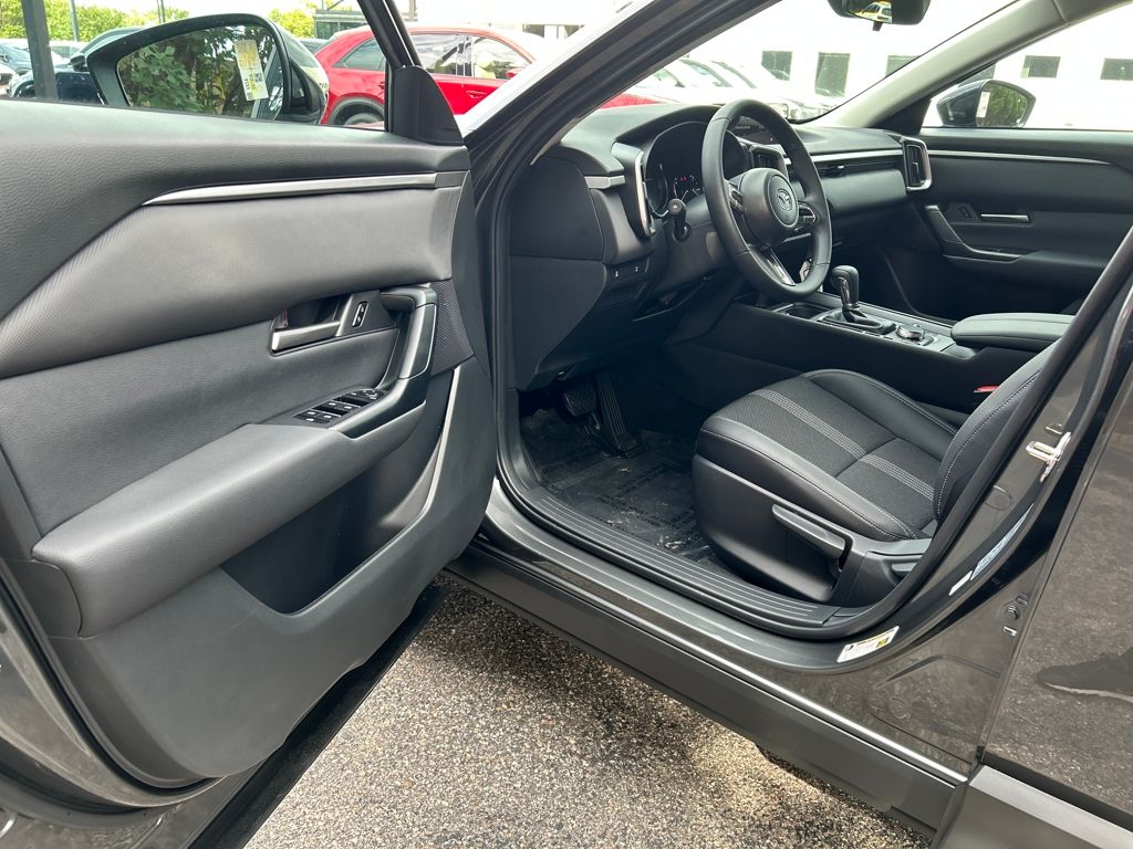 2025 Mazda CX-50 2.5 Select photo 7