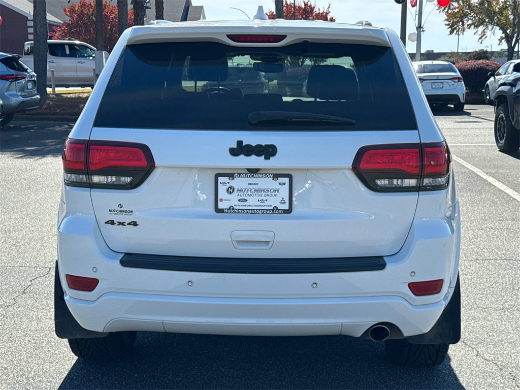 2020 Jeep Grand Cherokee Altitude photo 3