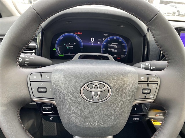 2025 Toyota Camry XLE photo 10