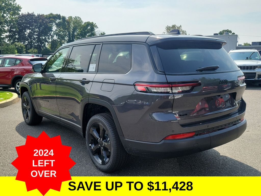 2024 Jeep Grand Cherokee Limited photo 2
