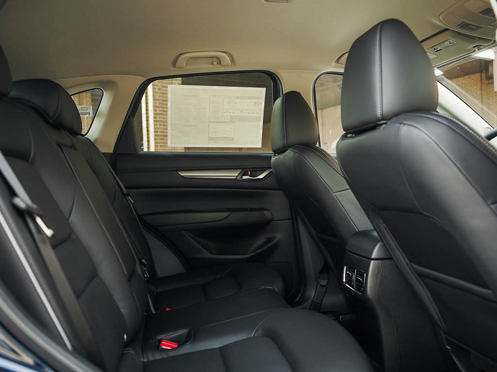 2025 Mazda CX-5 2.5 Select photo 11