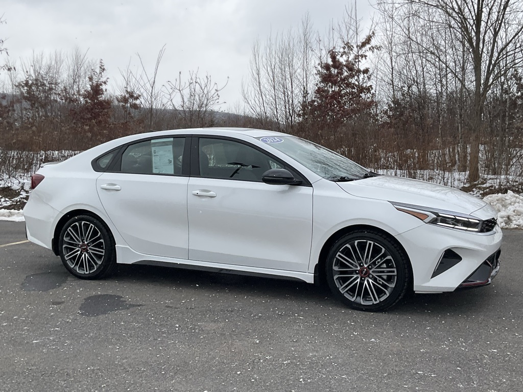 2024 Kia Forte GT's photo