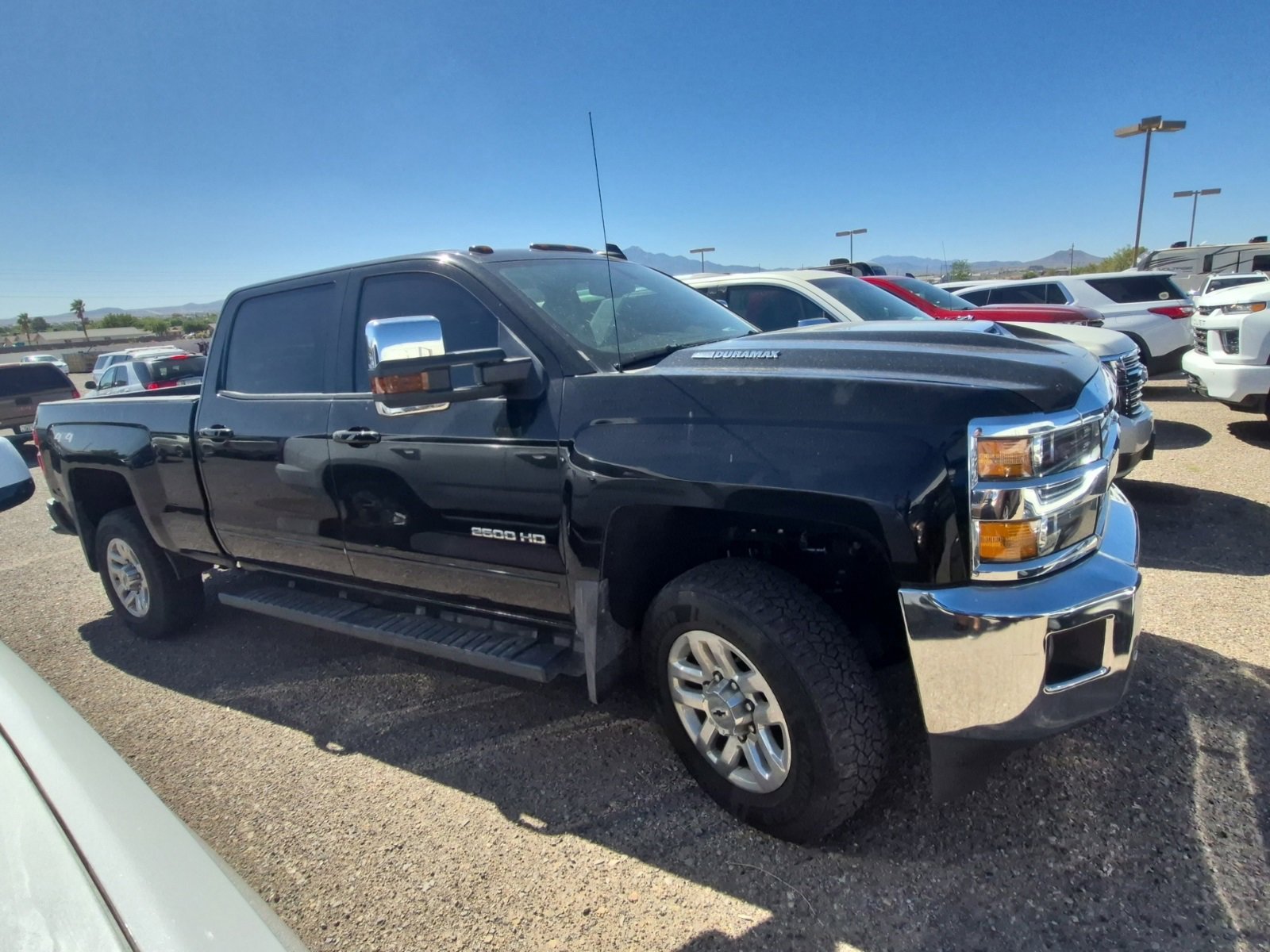 2019 Chevrolet Silverado 2500HD LT photo 3