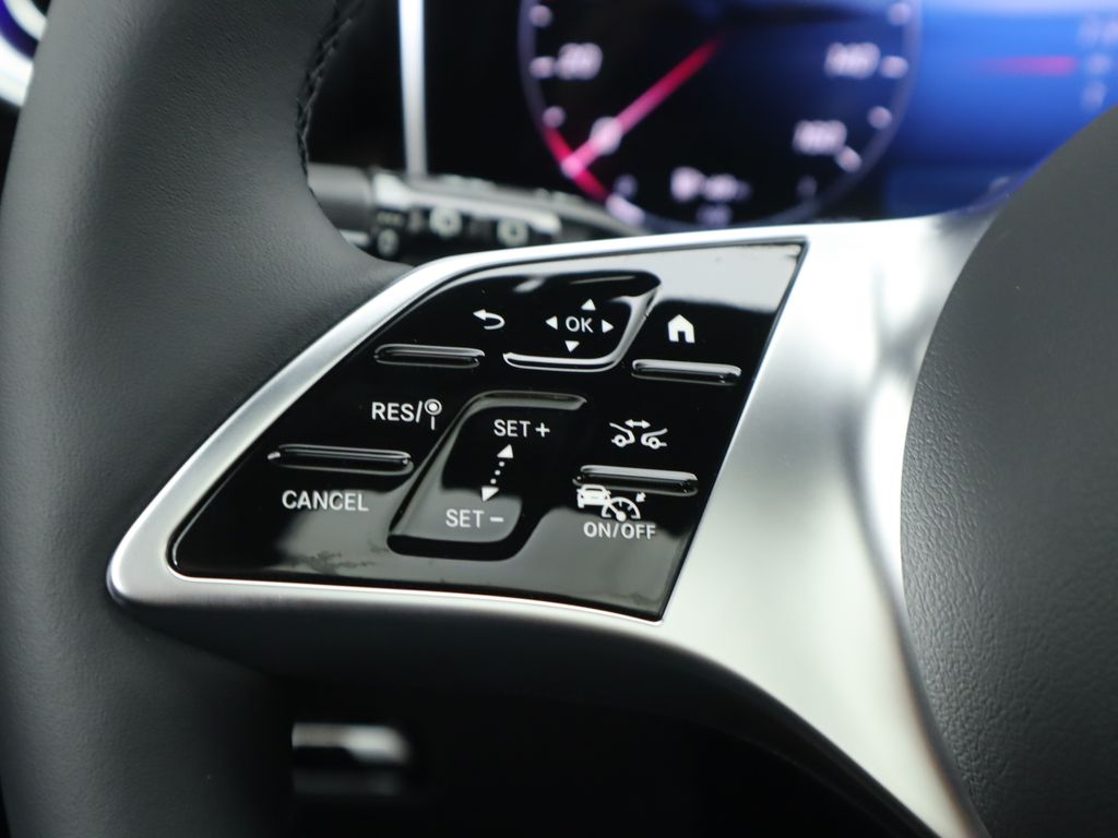 2026 Mercedes Benz GLC 300 photo 12