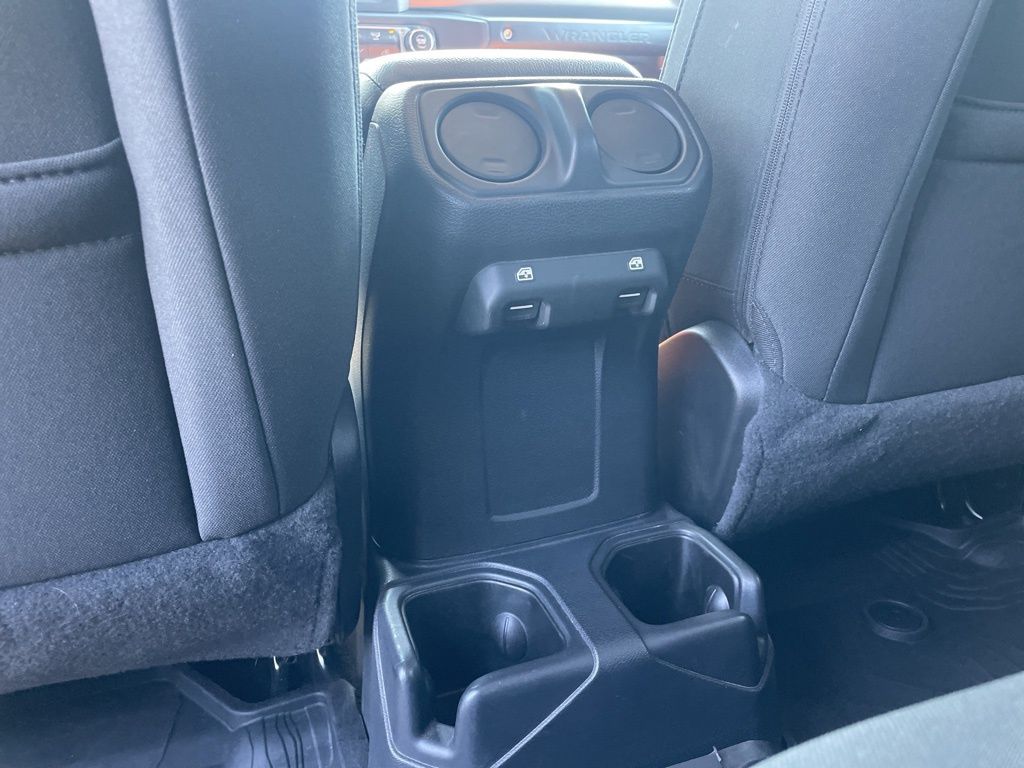 2021 Jeep Wrangler Unlimited Sport S photo 31