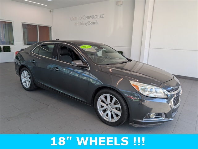 2015 Chevrolet Malibu 2LT photo 2