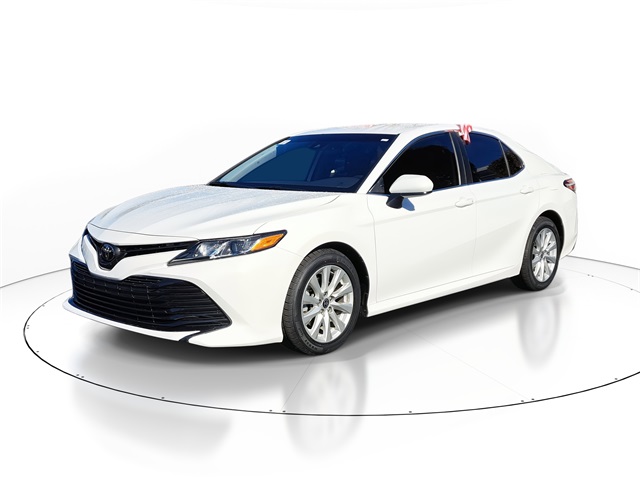 2020 Toyota Camry LE photo 4