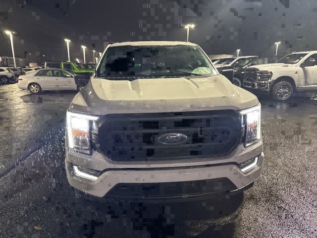 2021 Ford F-150 XLT photo 4