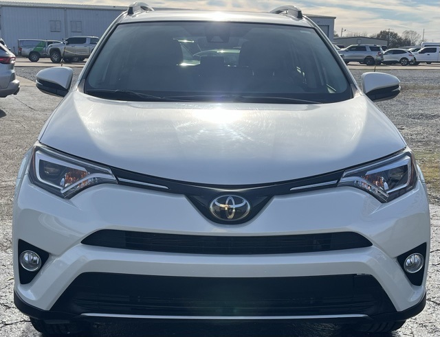 2018 Toyota RAV4 Limited photo 3