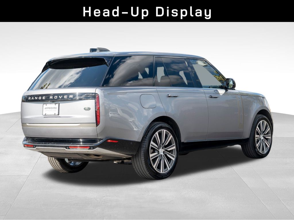 2023 Land Rover Range Rover SE photo 4