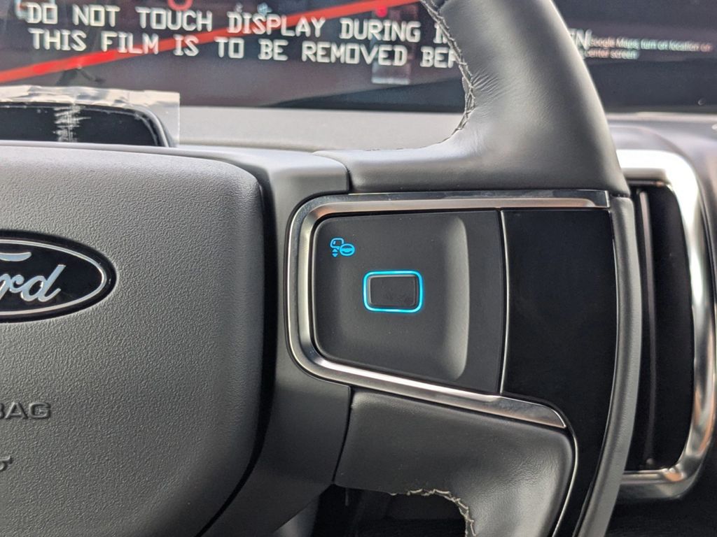 2025 Ford Expedition Platinum MAX photo 26