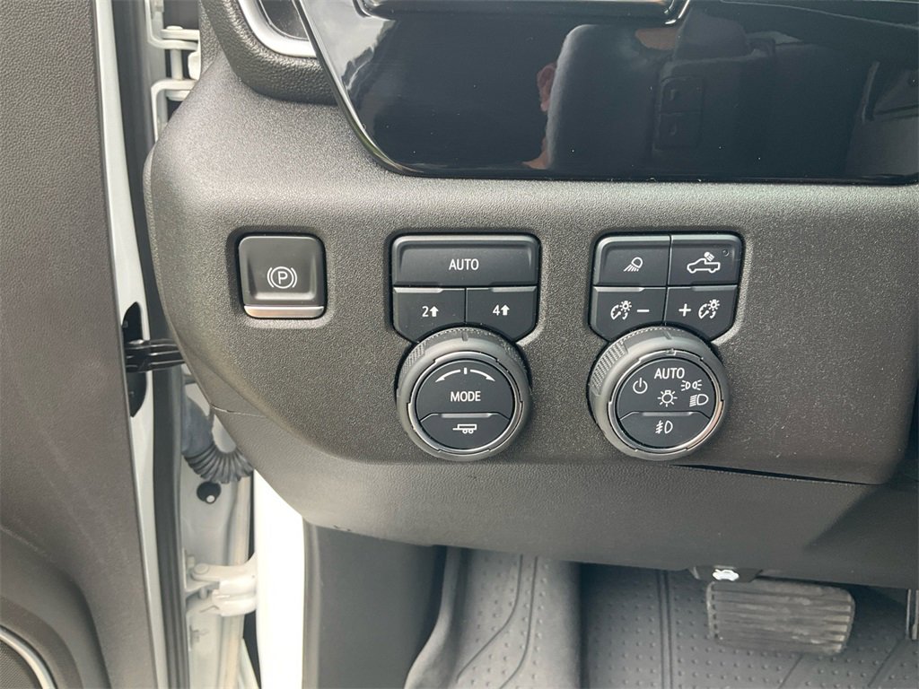 2023 Chevrolet Silverado 1500 LTZ photo 21