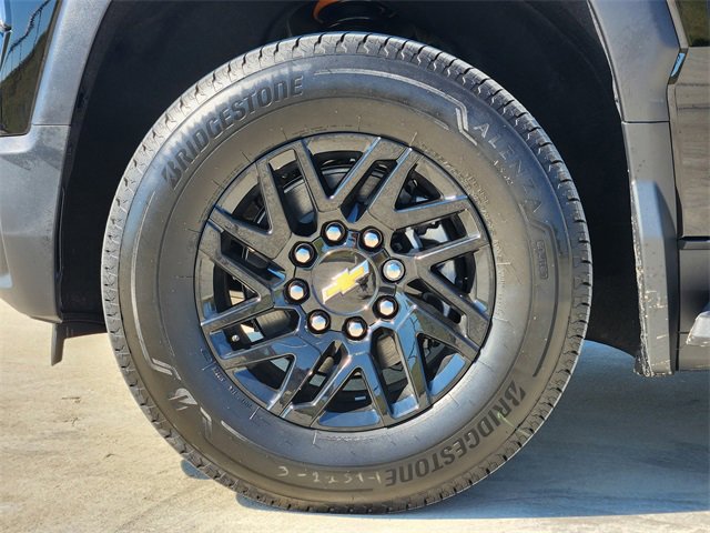 2026 Chevrolet Silverado EV LT photo 8