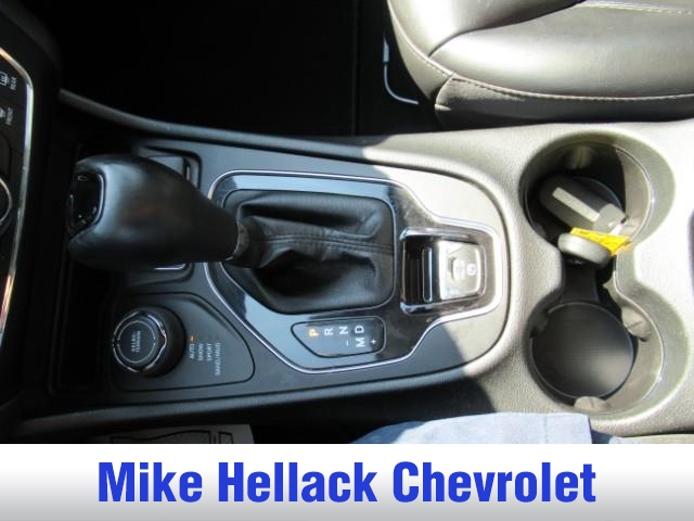 2021 Jeep Cherokee Altitude photo 24