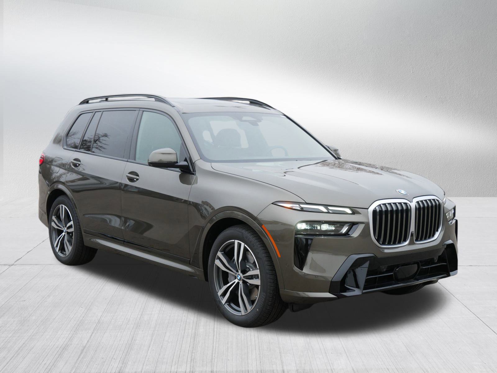 2026 BMW X7 40i's photo