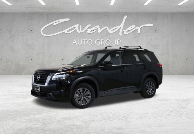 2025 Nissan Pathfinder SV's photo