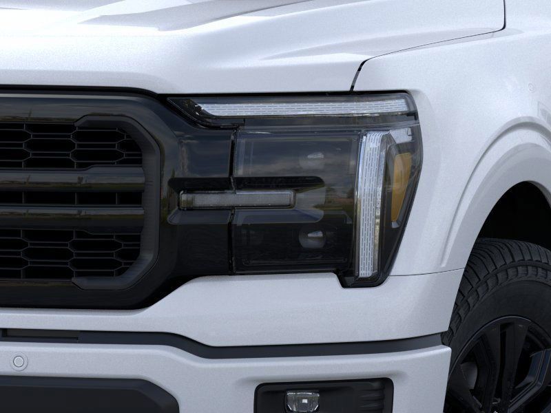 2025 Ford F-150 Lariat photo 18