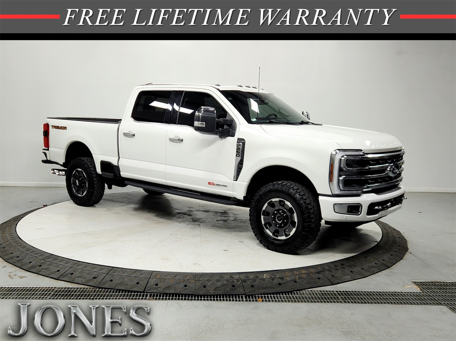 2024 Ford F-250 Super Duty Platinum's photo