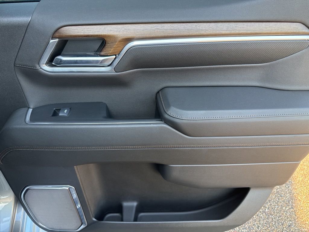 2024 Chevrolet Silverado 1500 High Country photo 23