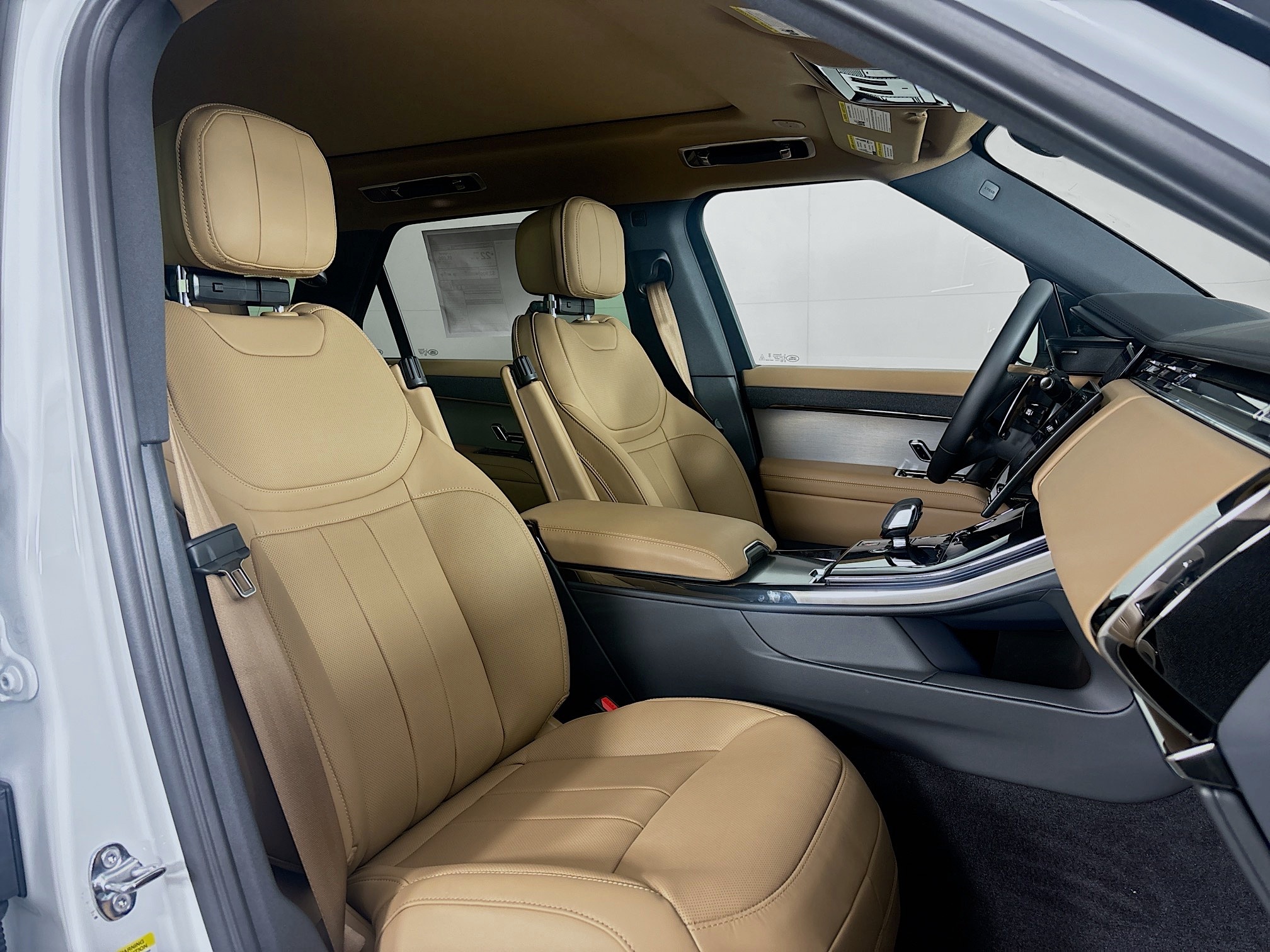 2025 Land Rover Range Rover Sport SE photo 27