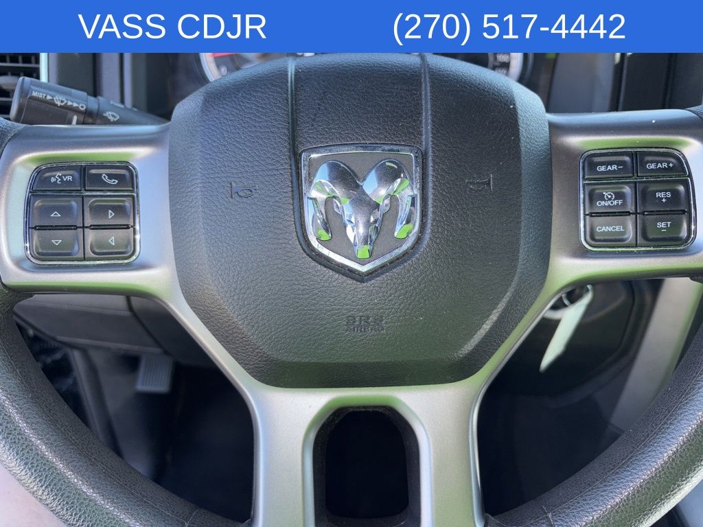 2023 Ram 1500 SLT photo 3