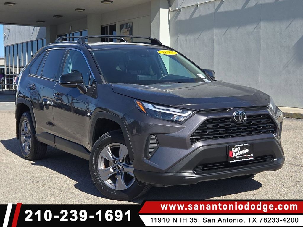 2024 Toyota RAV4 XLE