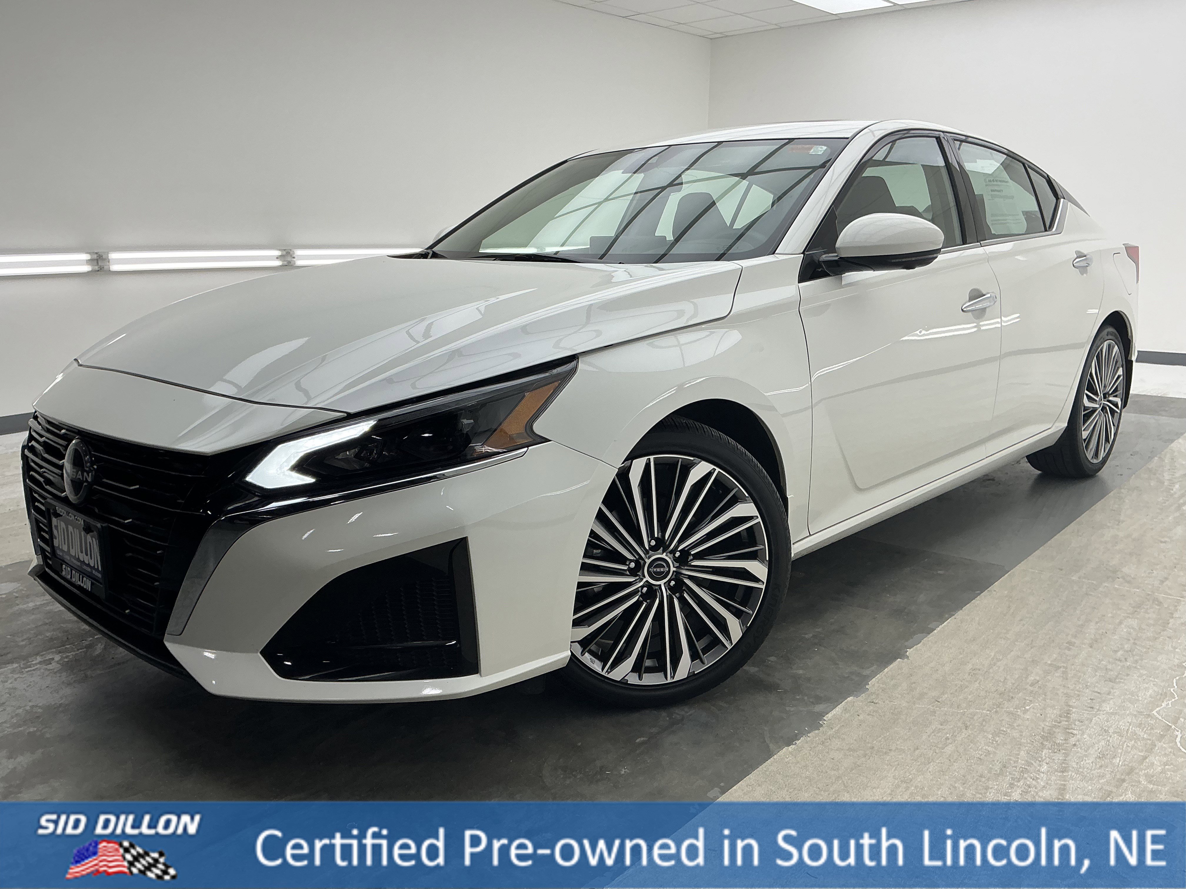 2024 Nissan Altima SL's photo