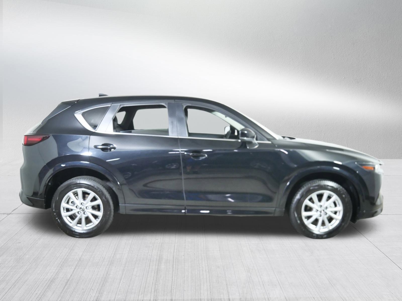 2024 Mazda CX-5 2.5 Select photo 8
