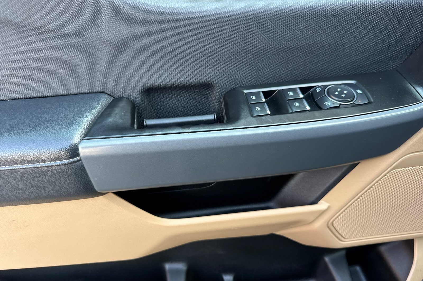 2023 Ford F-150 XLT photo 12