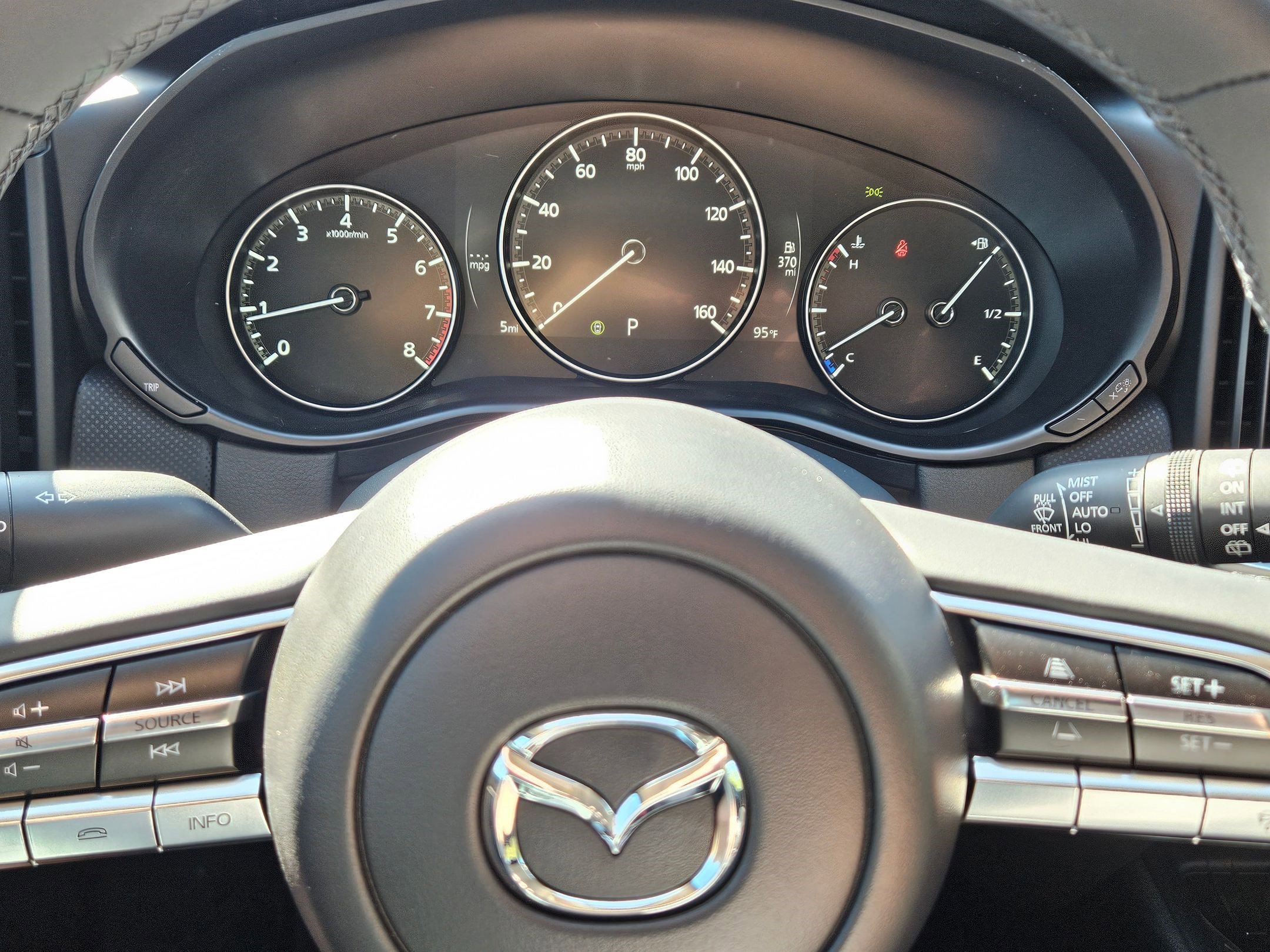 2025 Mazda CX-50 2.5 Select photo 13