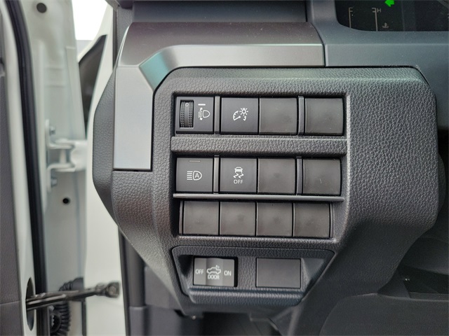 2025 Toyota Tacoma SR5 Double Cab photo 18