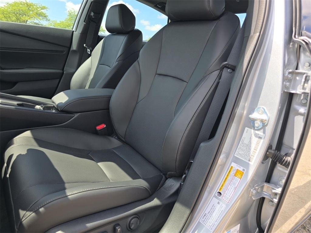 2025 Honda Accord Sport-L photo 18