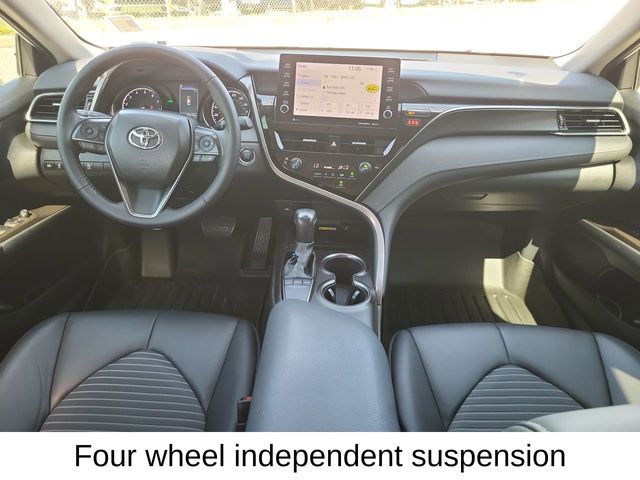 2022 Toyota Camry SE photo 9