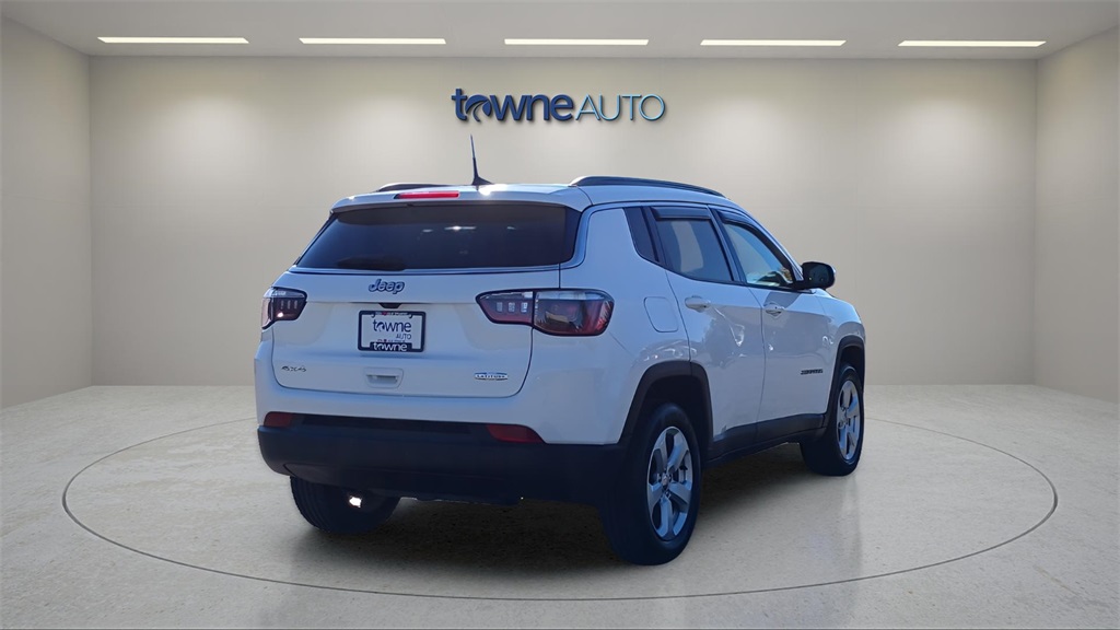 2020 Jeep Compass Latitude photo 4