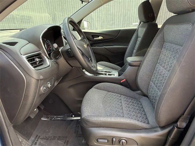 2024 Chevrolet Equinox LT photo 16