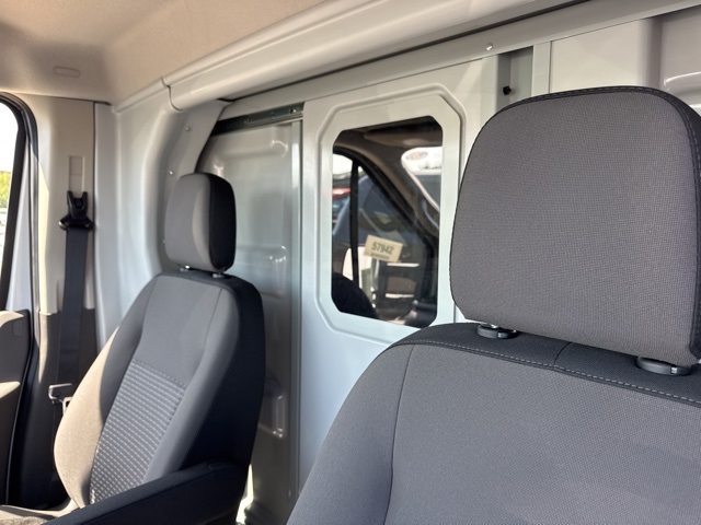 2024 Ford Transit Cutaway photo 10