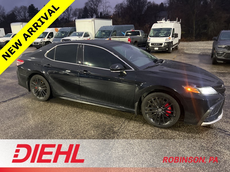 2021 Toyota Camry XSE photo 3