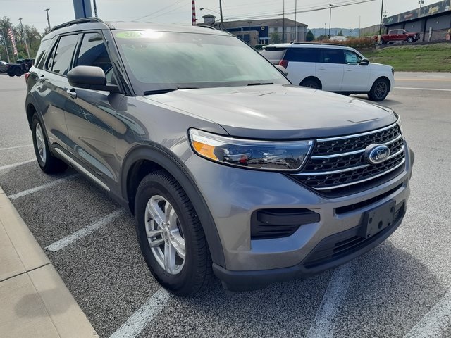 2021 Ford Explorer XLT photo 3