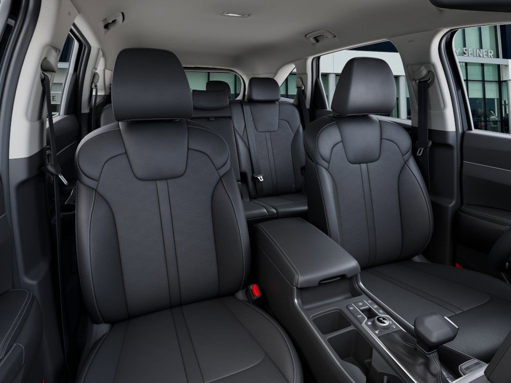 2025 Kia Sorento S photo 14