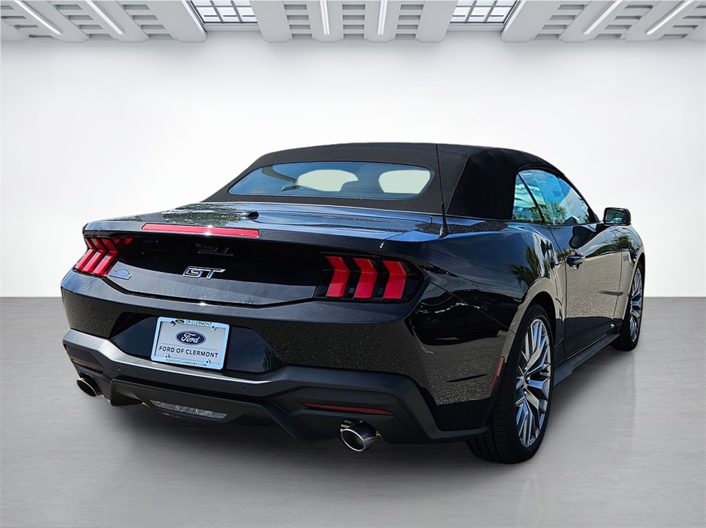 2025 Ford Mustang GT Premium Convertible photo 5