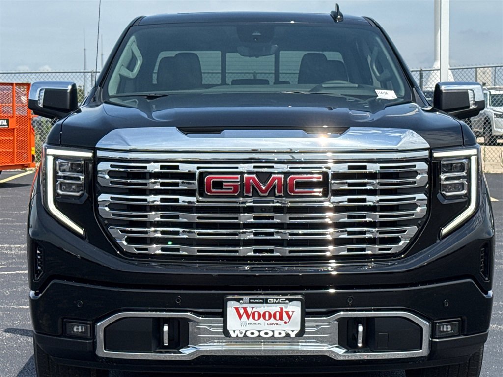 2025 Gmc Sierra Denali photo 3