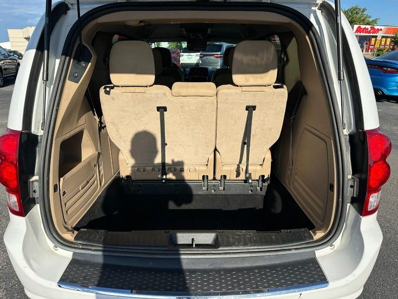 2016 Dodge Grand Caravan SXT photo 4