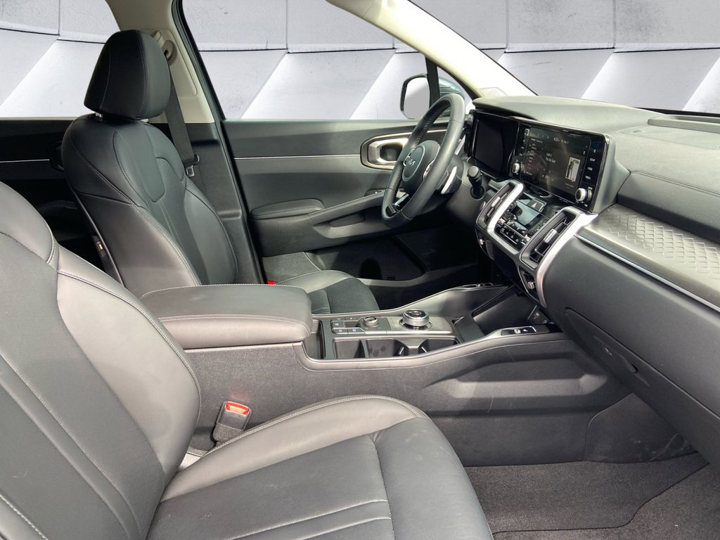 2024 Kia Sorento Hybrid EX photo 10