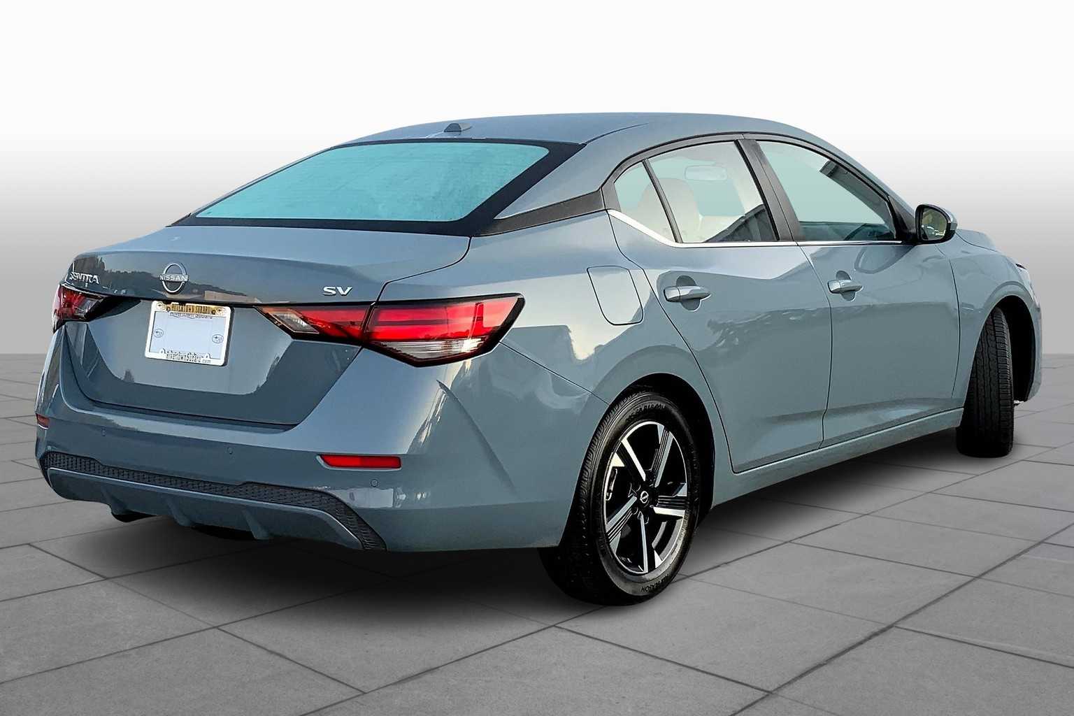 2024 Nissan Sentra SV photo 12