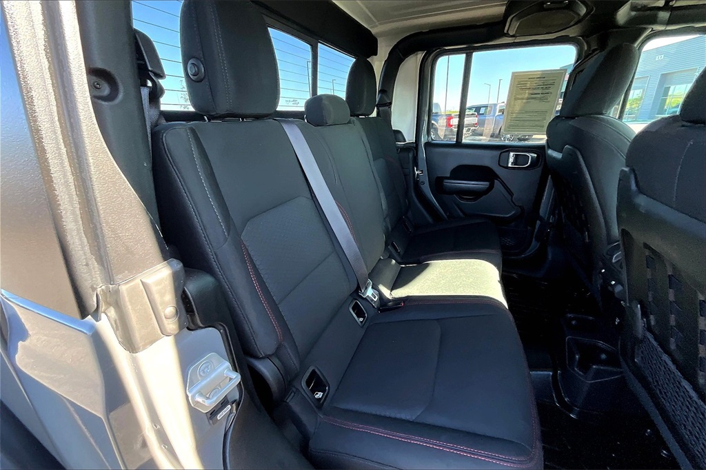 2021 Jeep Gladiator Rubicon photo 27