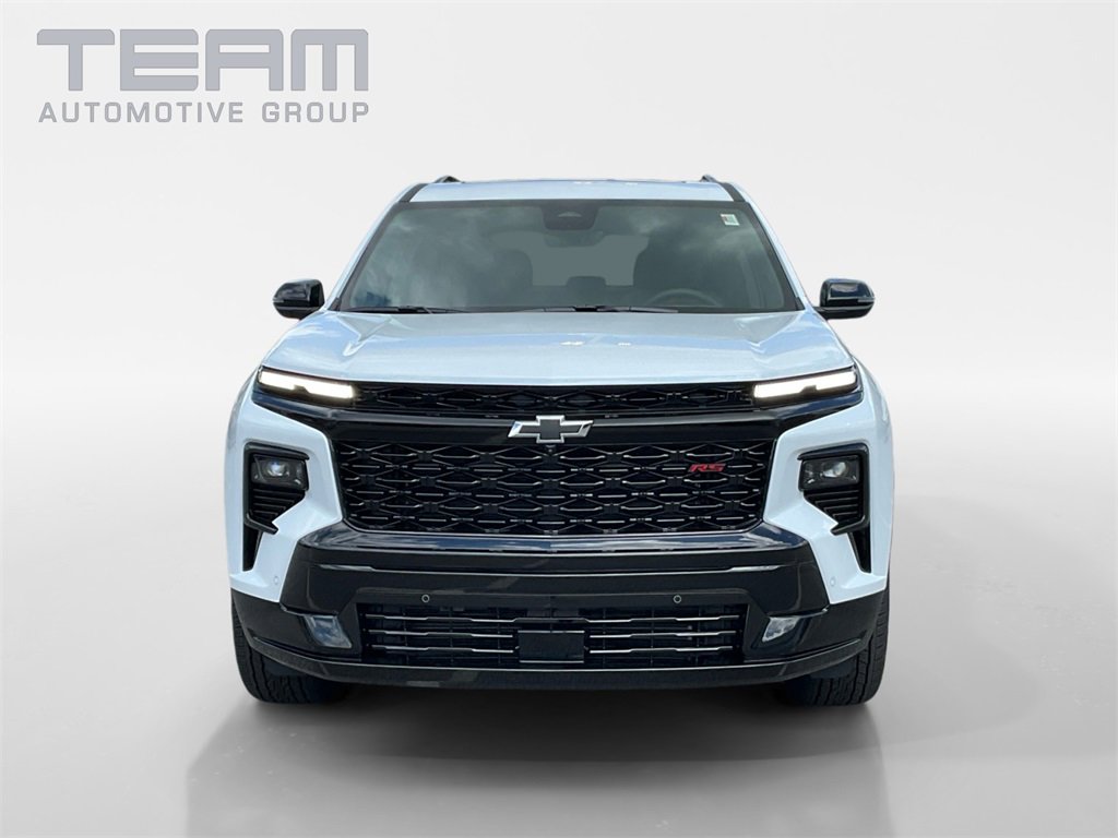 2026 Chevrolet Traverse RS photo 2